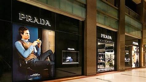 prada jakarta address.